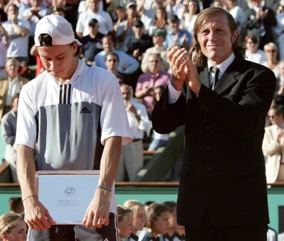Guillermo Coria et Guillermo Vilas, Roland-Garros 2004